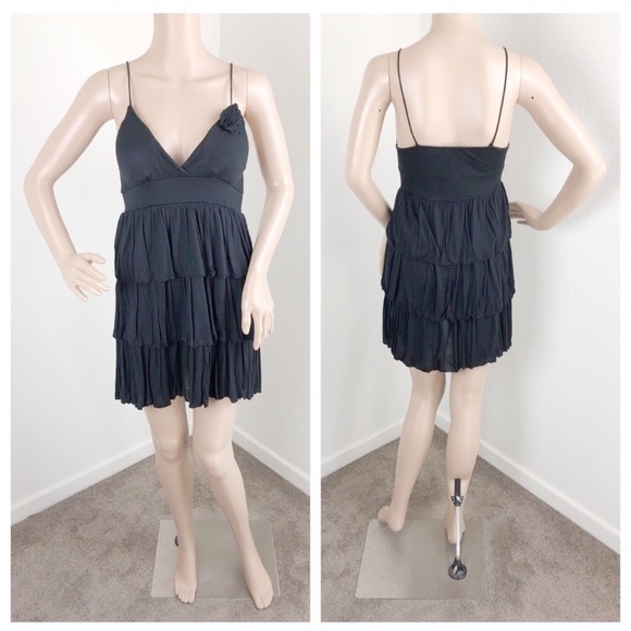 American Dream Dresses & Skirts - American Dream black floral tiered dress